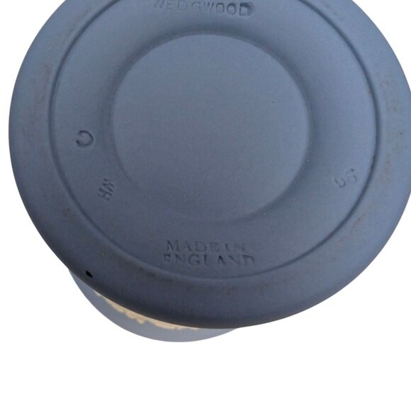 Vtg Wedgewood Jasperware Trumpet Vase Blue Neoclassical Raised Relief 3.5" - Picture 9 of 14